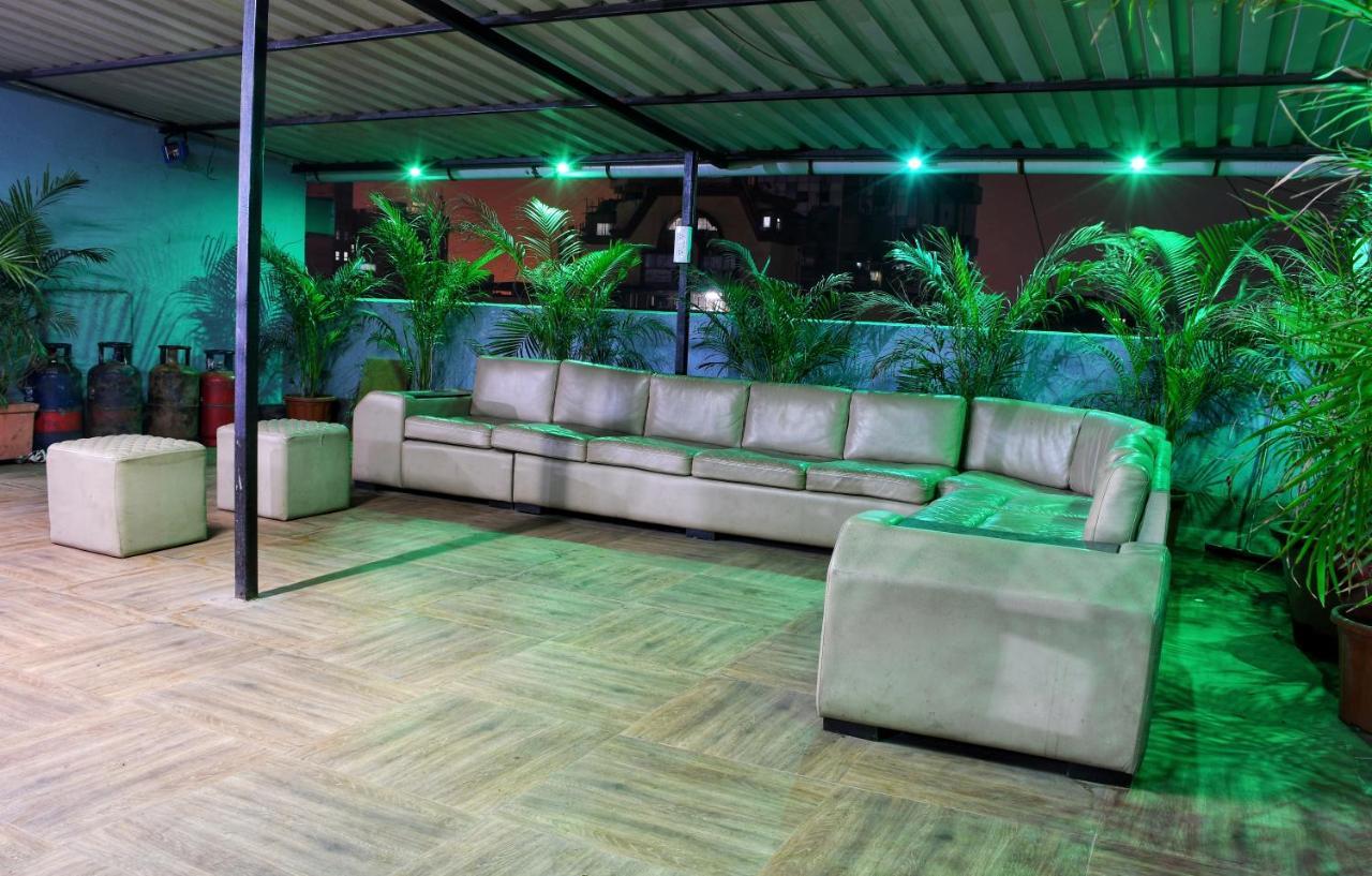 Megh Residency Navi Mumbai Hotel Екстериор снимка