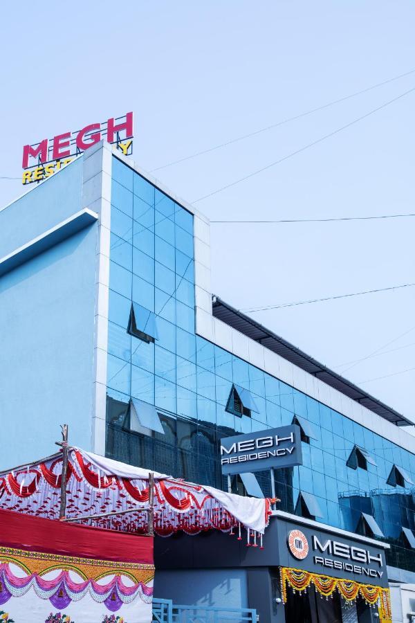 Megh Residency Navi Mumbai Hotel Екстериор снимка