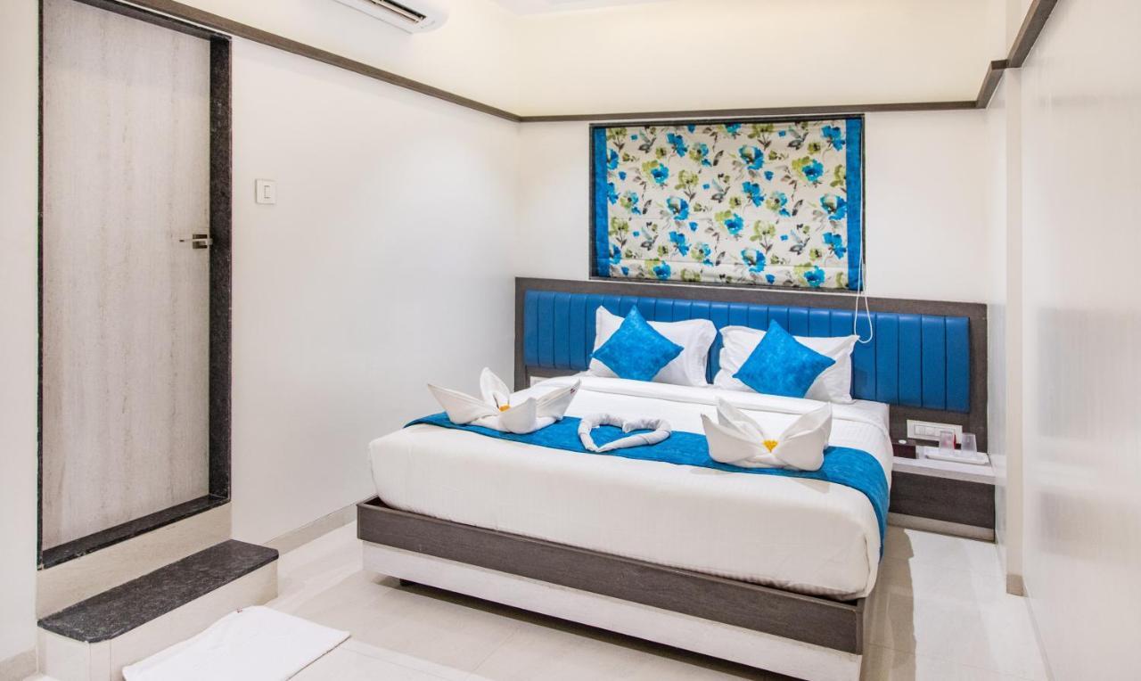 Megh Residency Navi Mumbai Hotel Екстериор снимка
